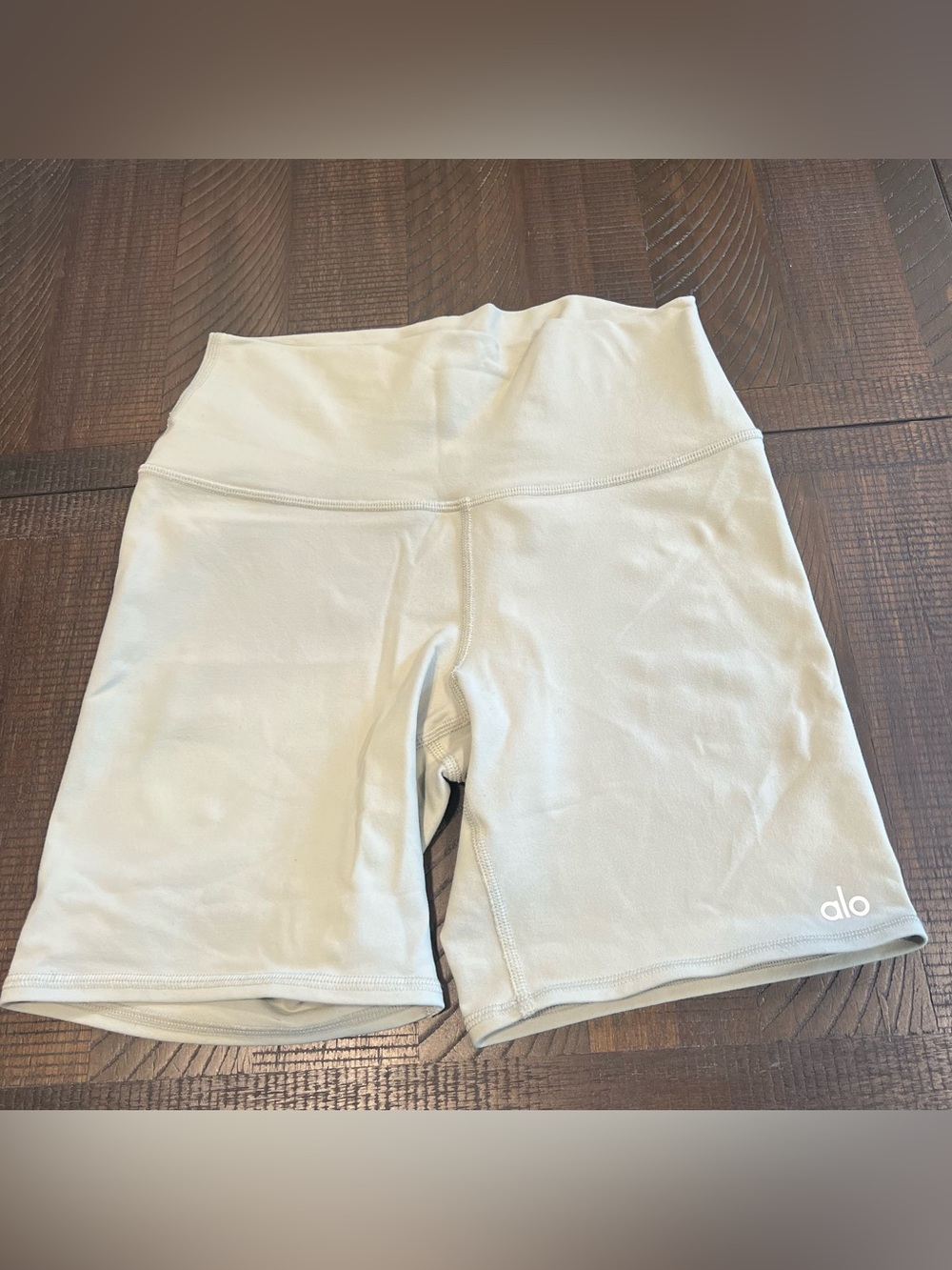 Alo yoga mint/gray high rise biker shorts S women